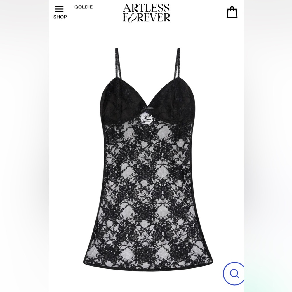Black lace artless forever mini